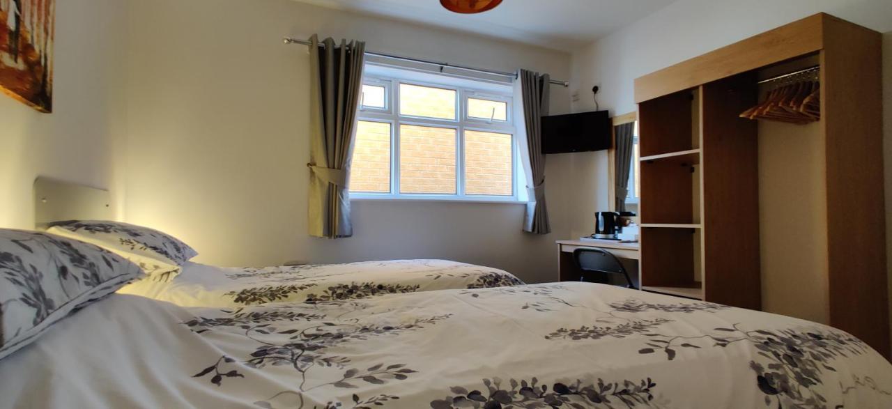 Aaron Lodge Guest House Лестър Екстериор снимка