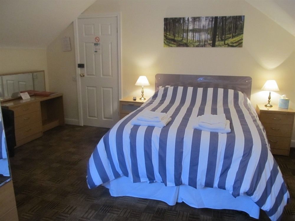 Aaron Lodge Guest House Лестър Екстериор снимка