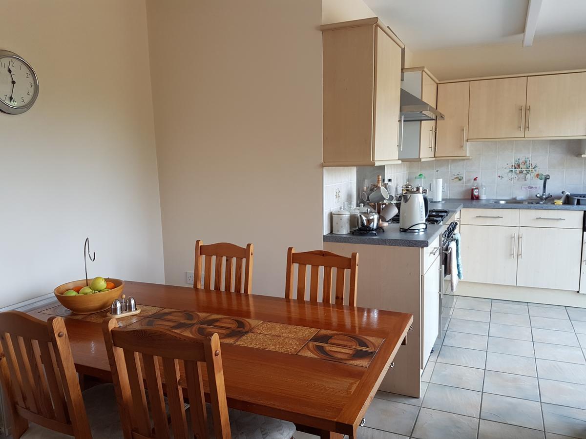 Aaron Lodge Guest House Лестър Екстериор снимка
